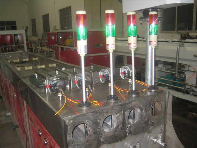 Μηχανή εξώθησης σωλήνων PVC τεσσάρων σωλήνων, ηλεκτρική γραμμή παραγωγής 0 σωλήνων αγωγών